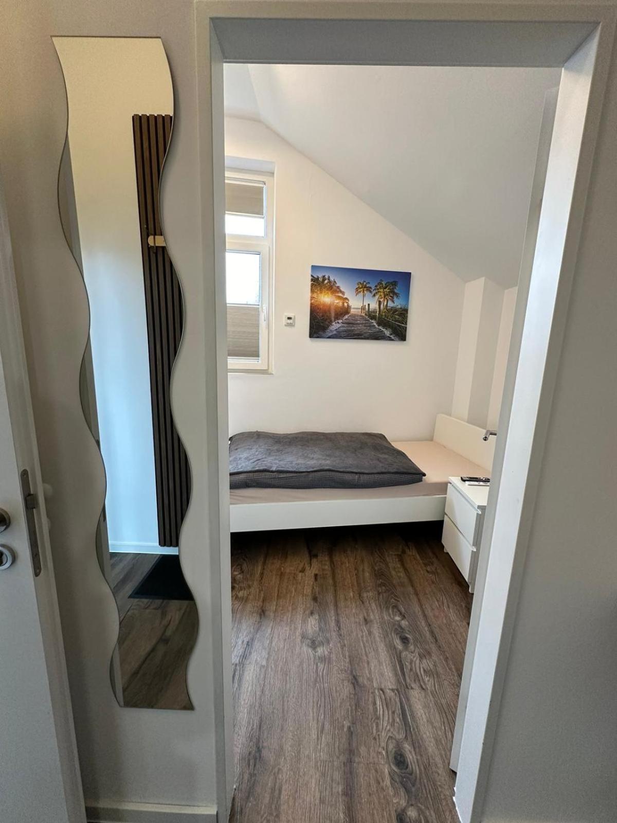 Gästehaus Bützfleth, Rad-Hotel, Arbeit & Privat, Bed & Breakfast, Mitten am Elb-Rad-Wanderweg