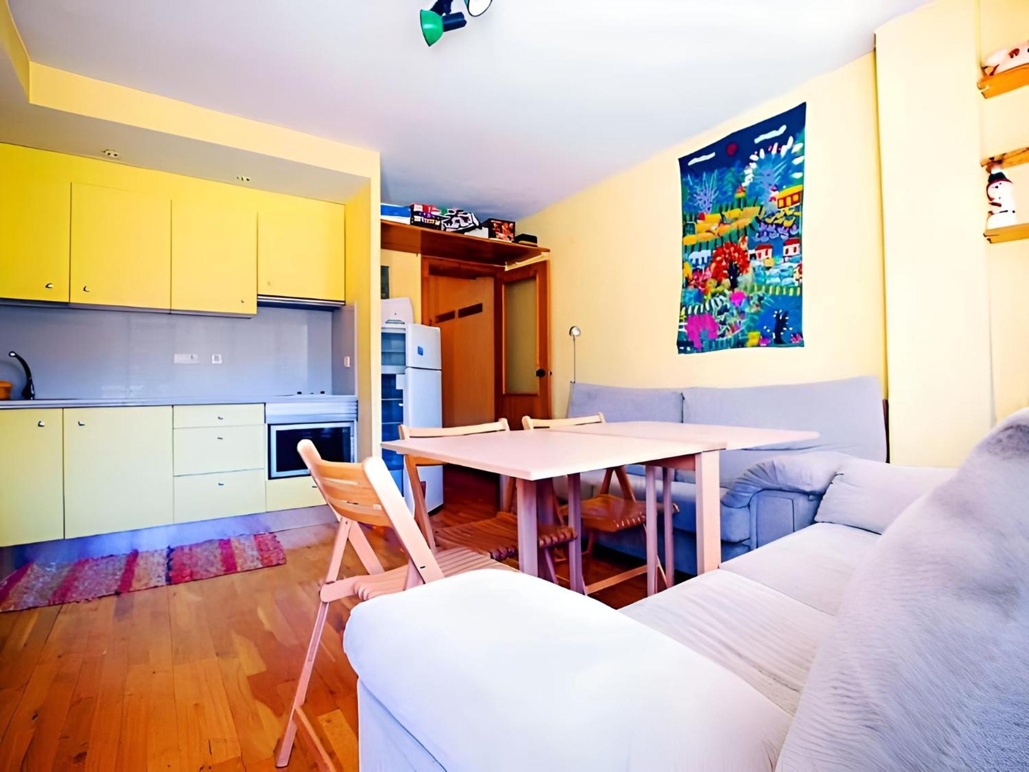 Apartamento en Zona Baja Garaje Opcional y Descuentos Especiales en Acceso a Pistas y Equipamiento