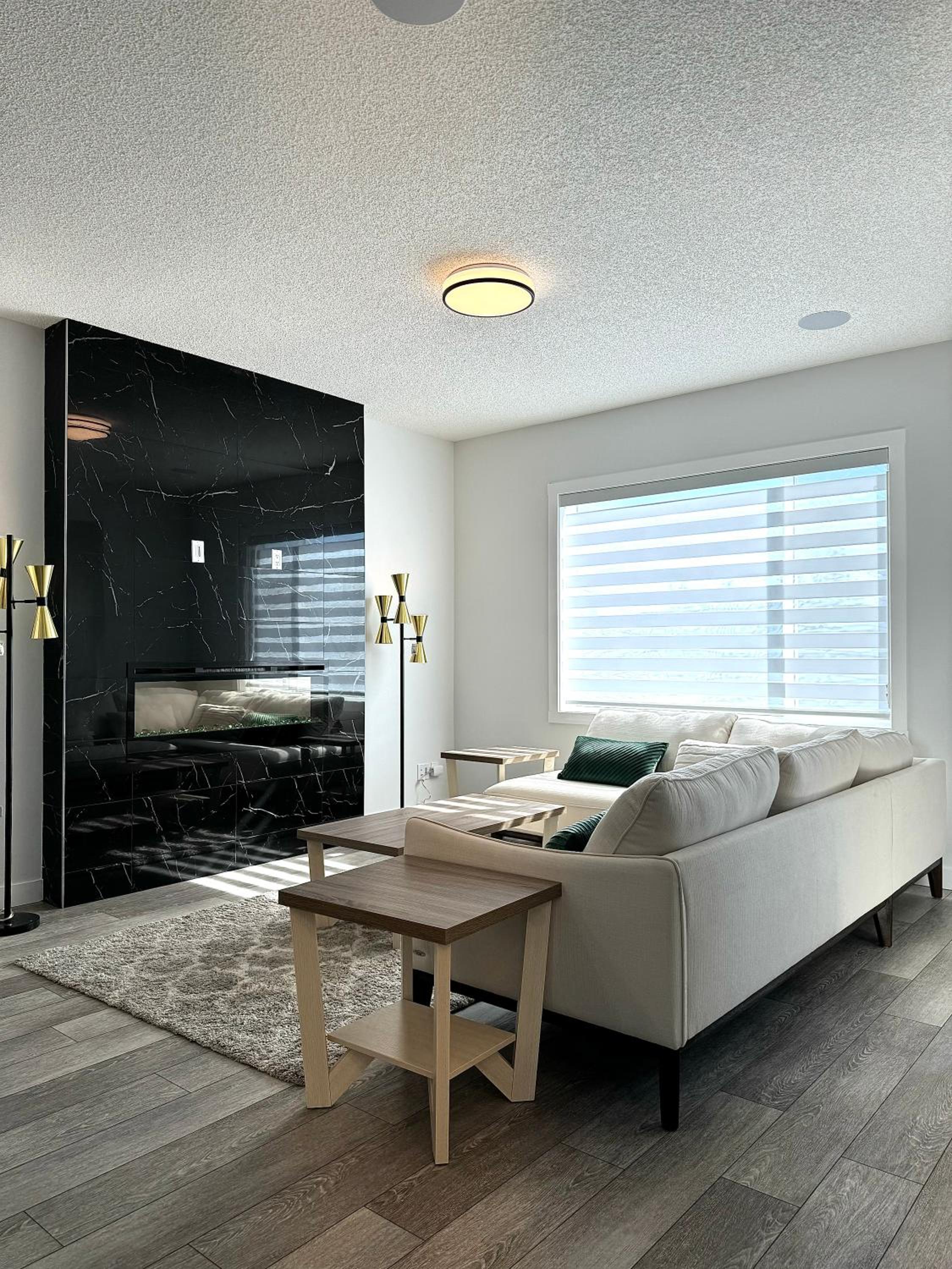 Serene Stay - Private Room and bath with Parking and Wi-Fi