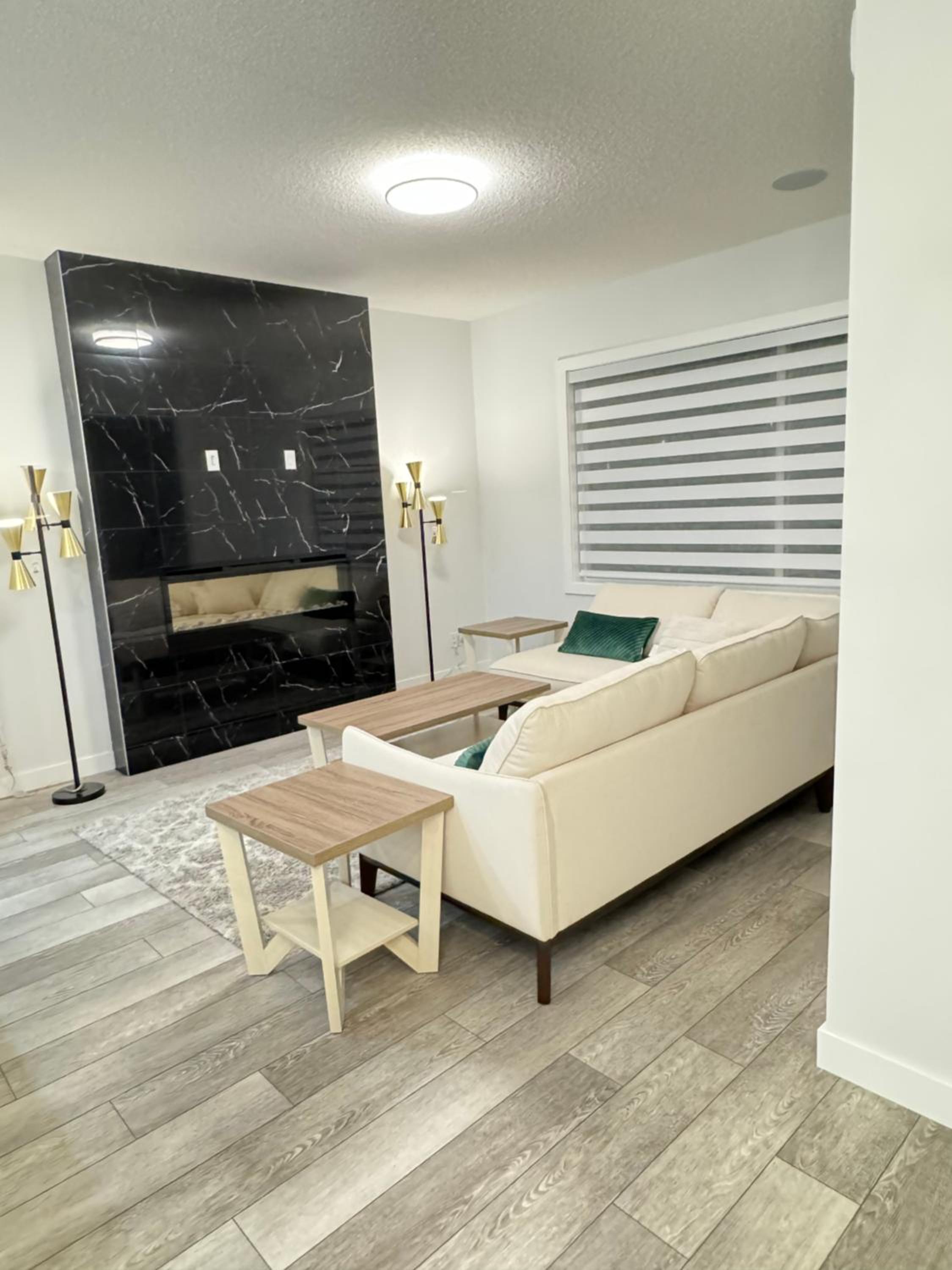 Serene Stay - Private Room and bath with Parking and Wi-Fi