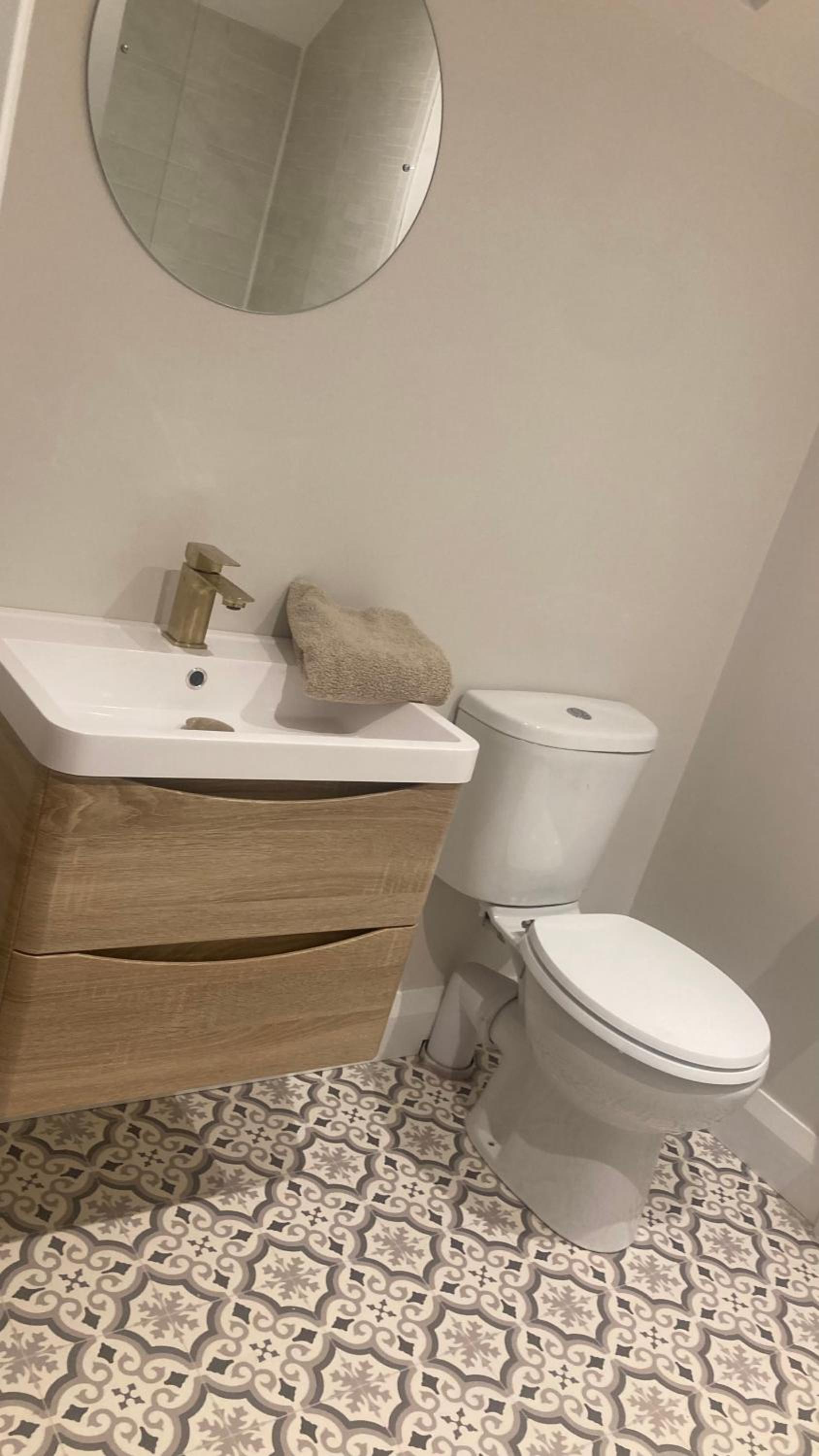 Ennis Vacations - Luxury Country Escape - Property Image 5