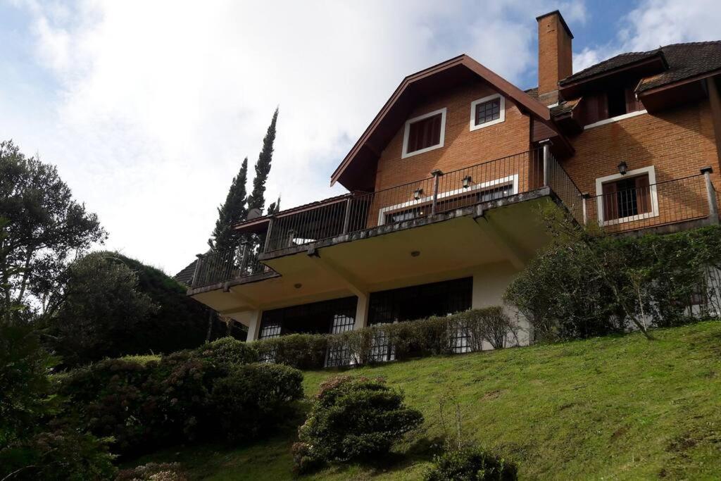 Casa e Vista privilegiadas no Alto do Capivari