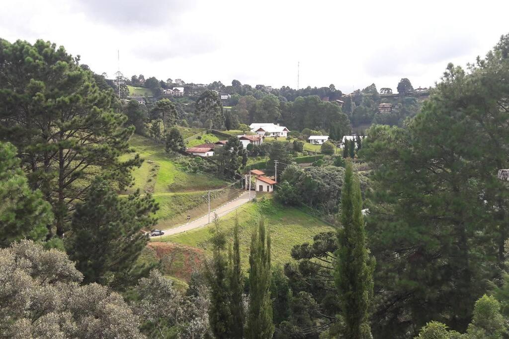 Casa e Vista privilegiadas no Alto do Capivari