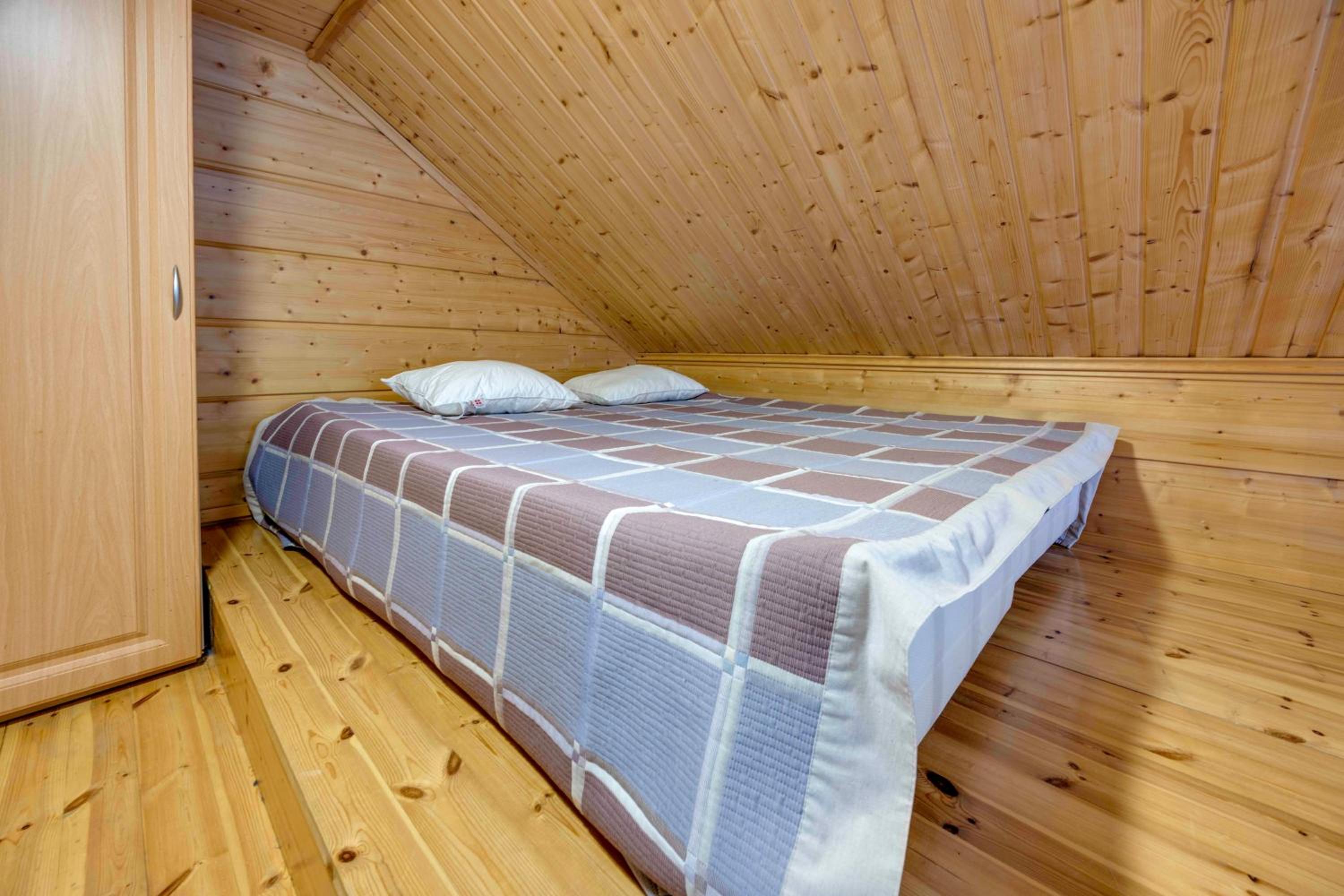 Lomahuoneisto Karkelopirtti 2 B