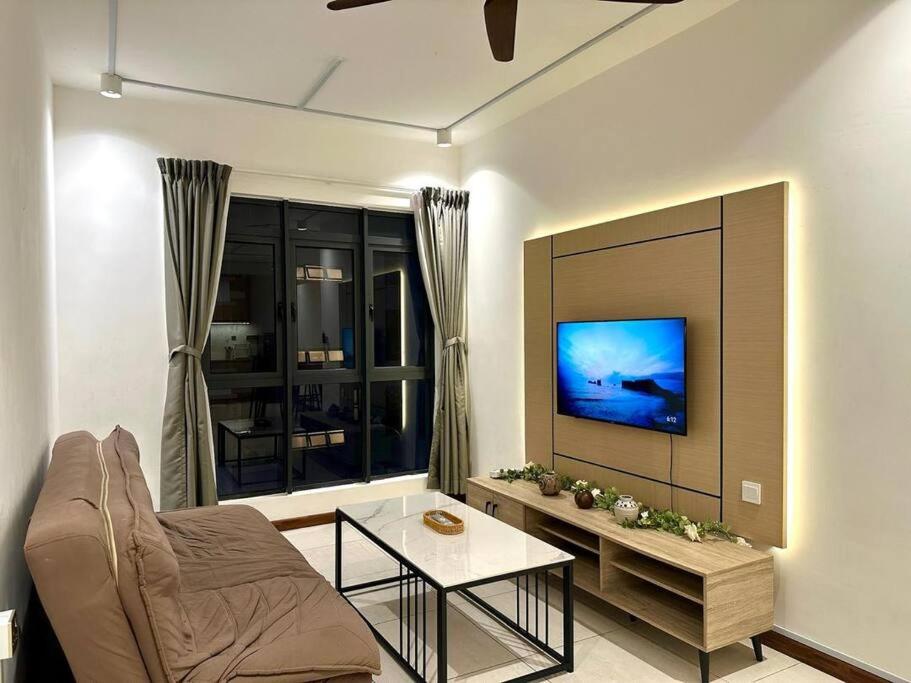 Kavenue 2-bedroom 6 pax by CSE photo 1