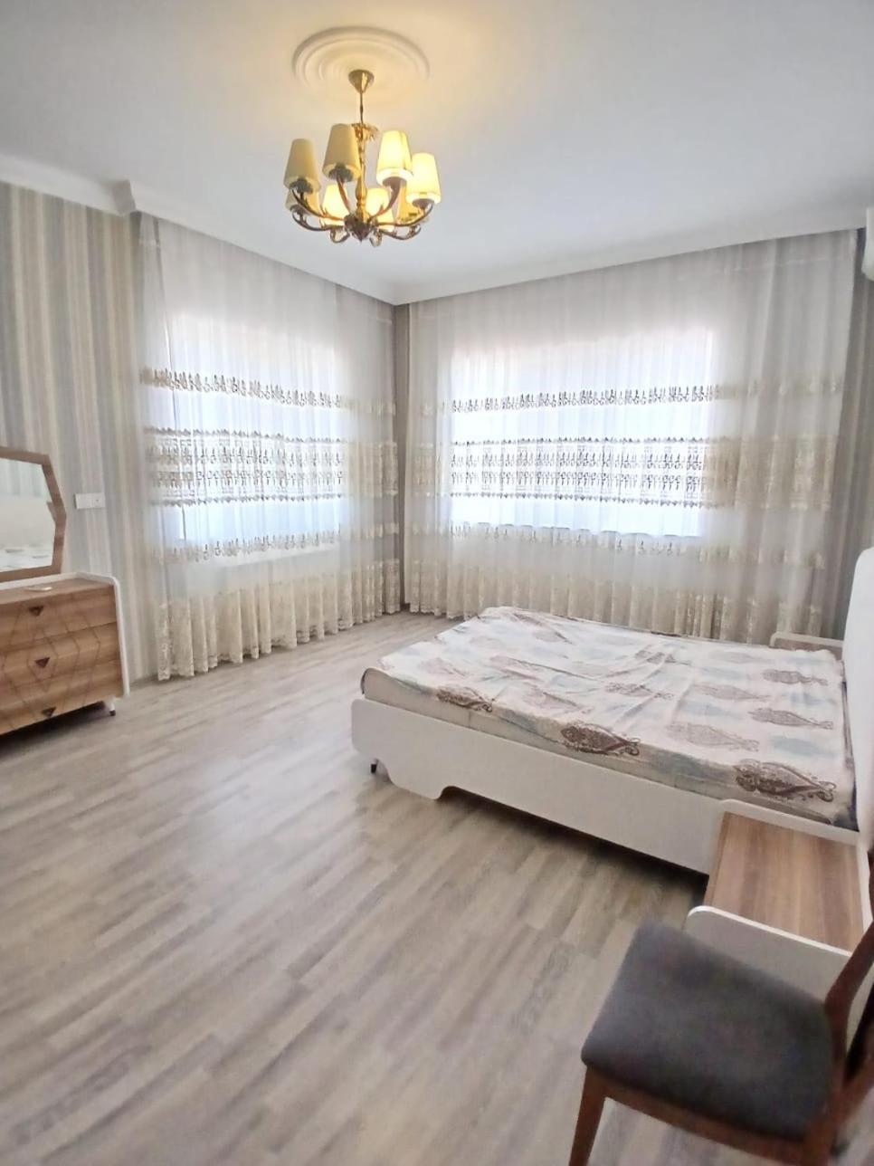 Spacious 4-Bed Country Getaway Home