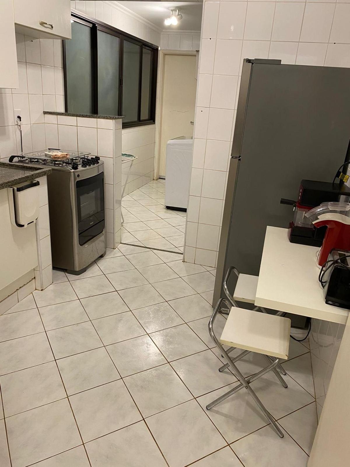 Apto próximo Ribeirão Shopping