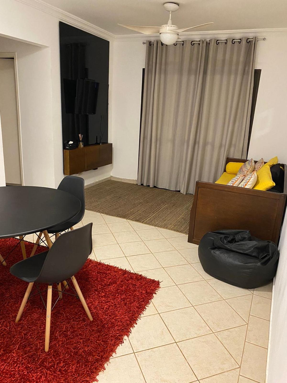 Apto próximo Ribeirão Shopping