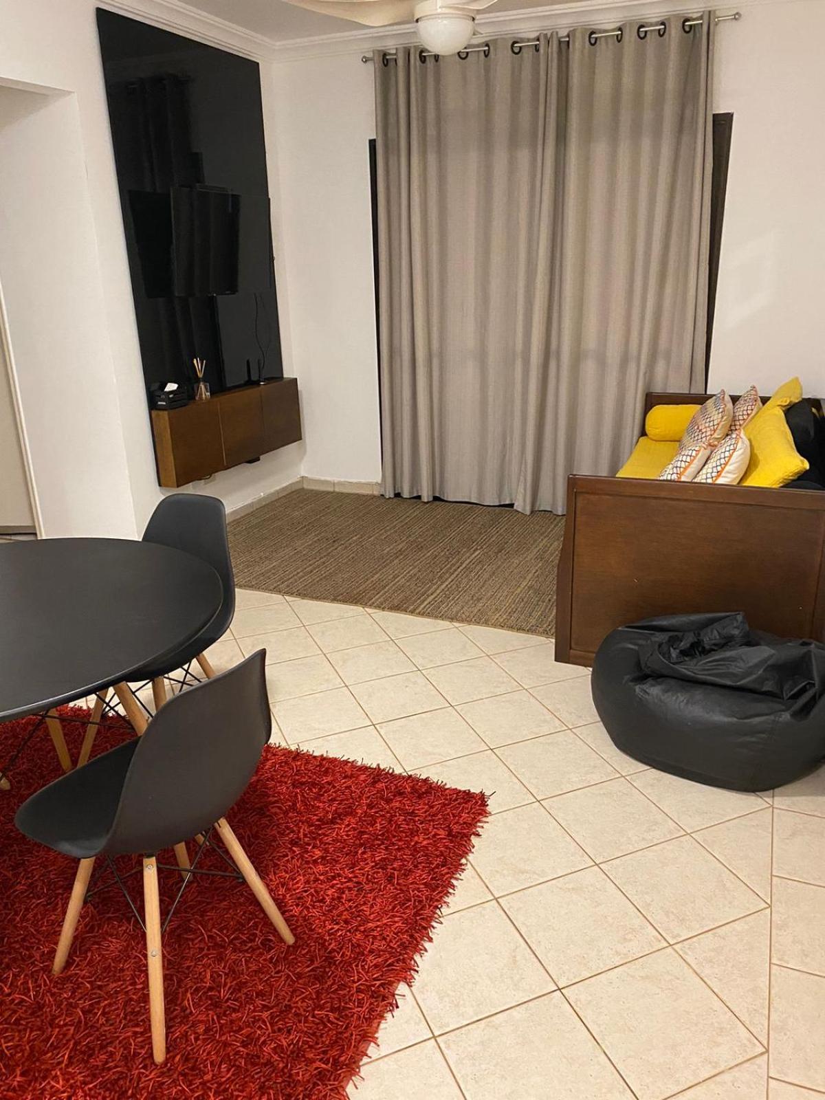 Apto próximo Ribeirão Shopping