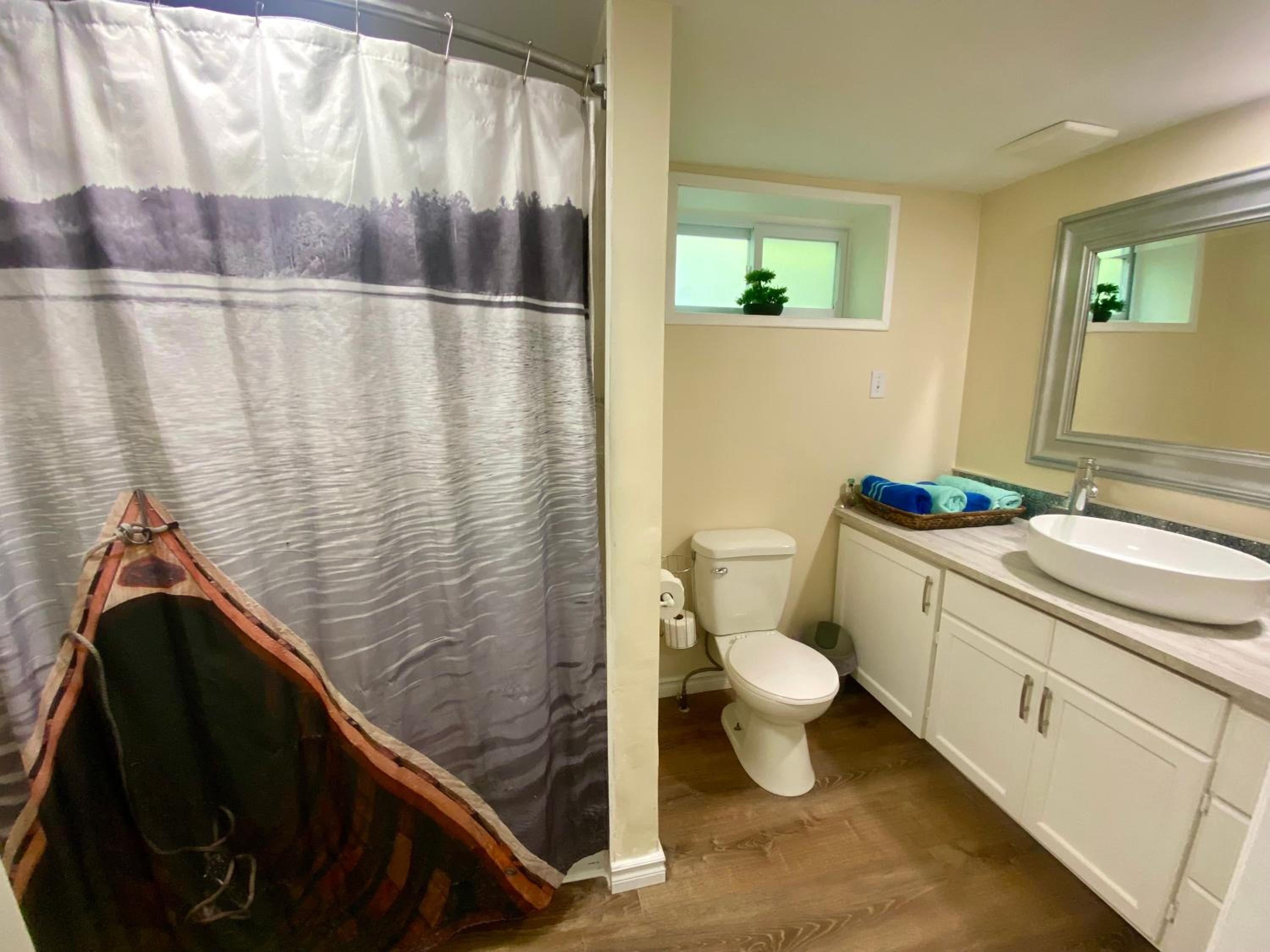 Cobourg Country Home - 10 Minutes From Cobourg Beach!