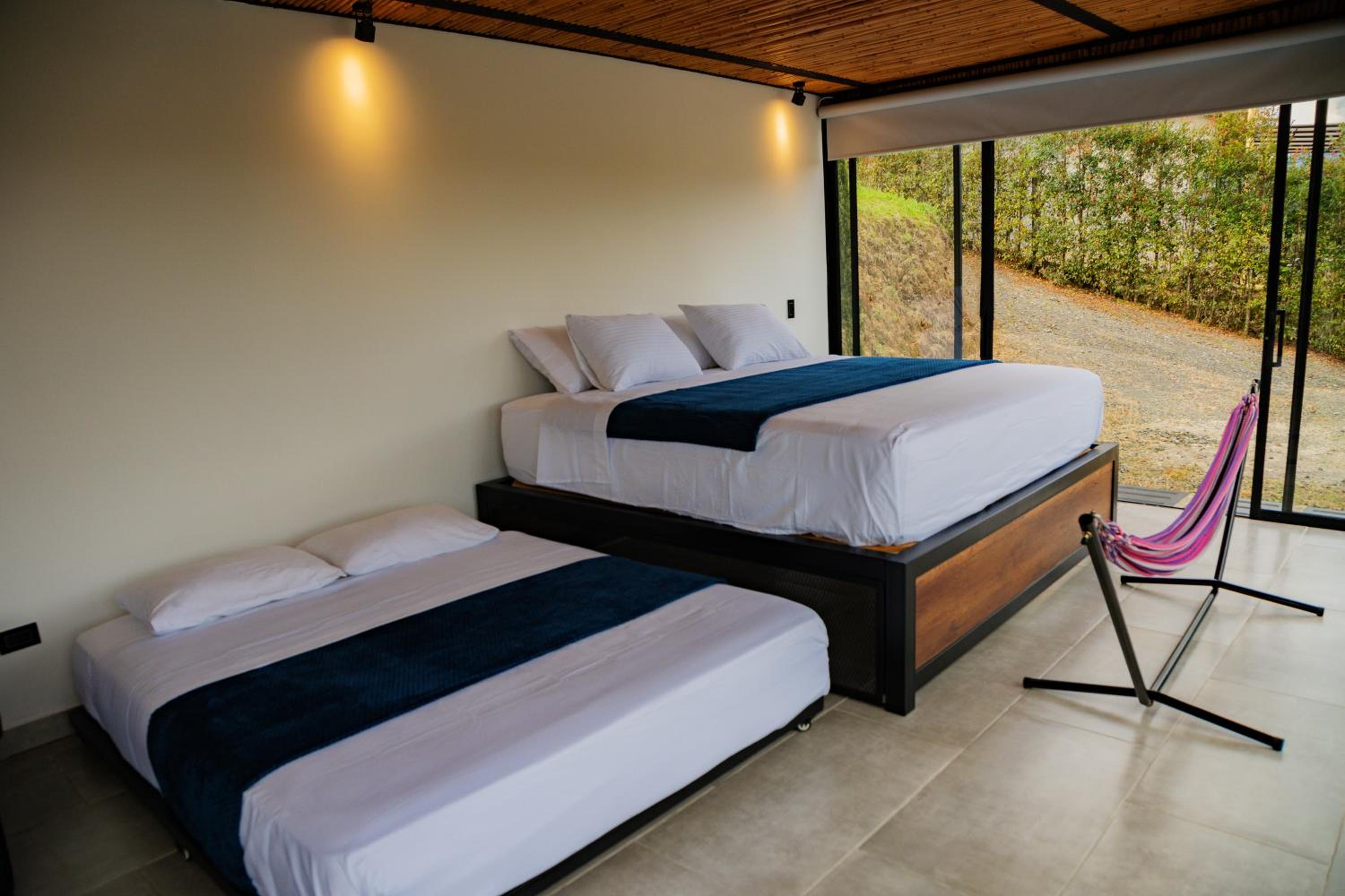 Boskoso Forest Retreat Jacuzzi & Waterfall
