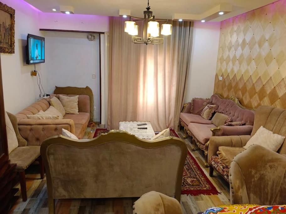 classy luxe flat near oxg beach view 4