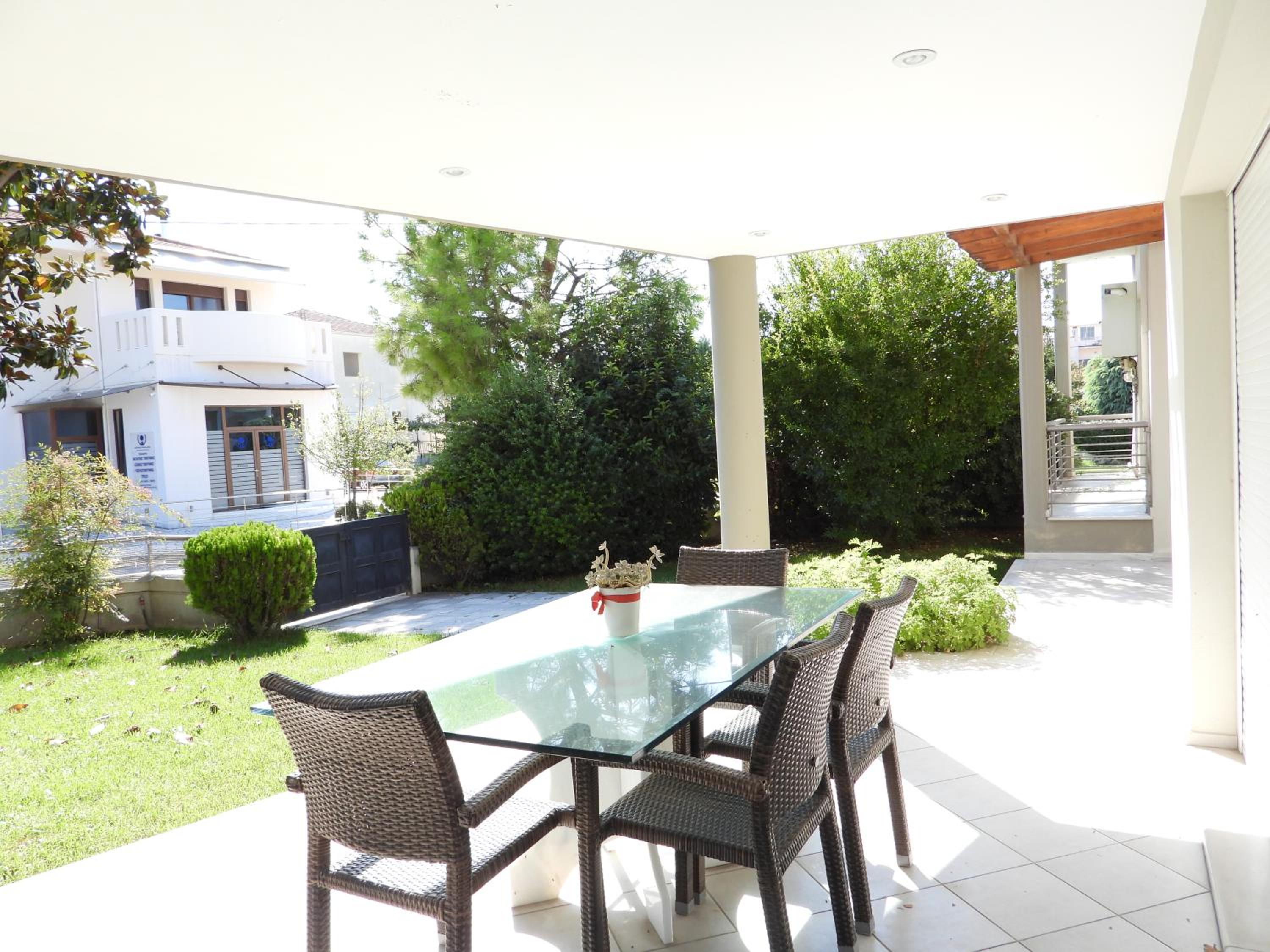 Lora's house - Property Image 9