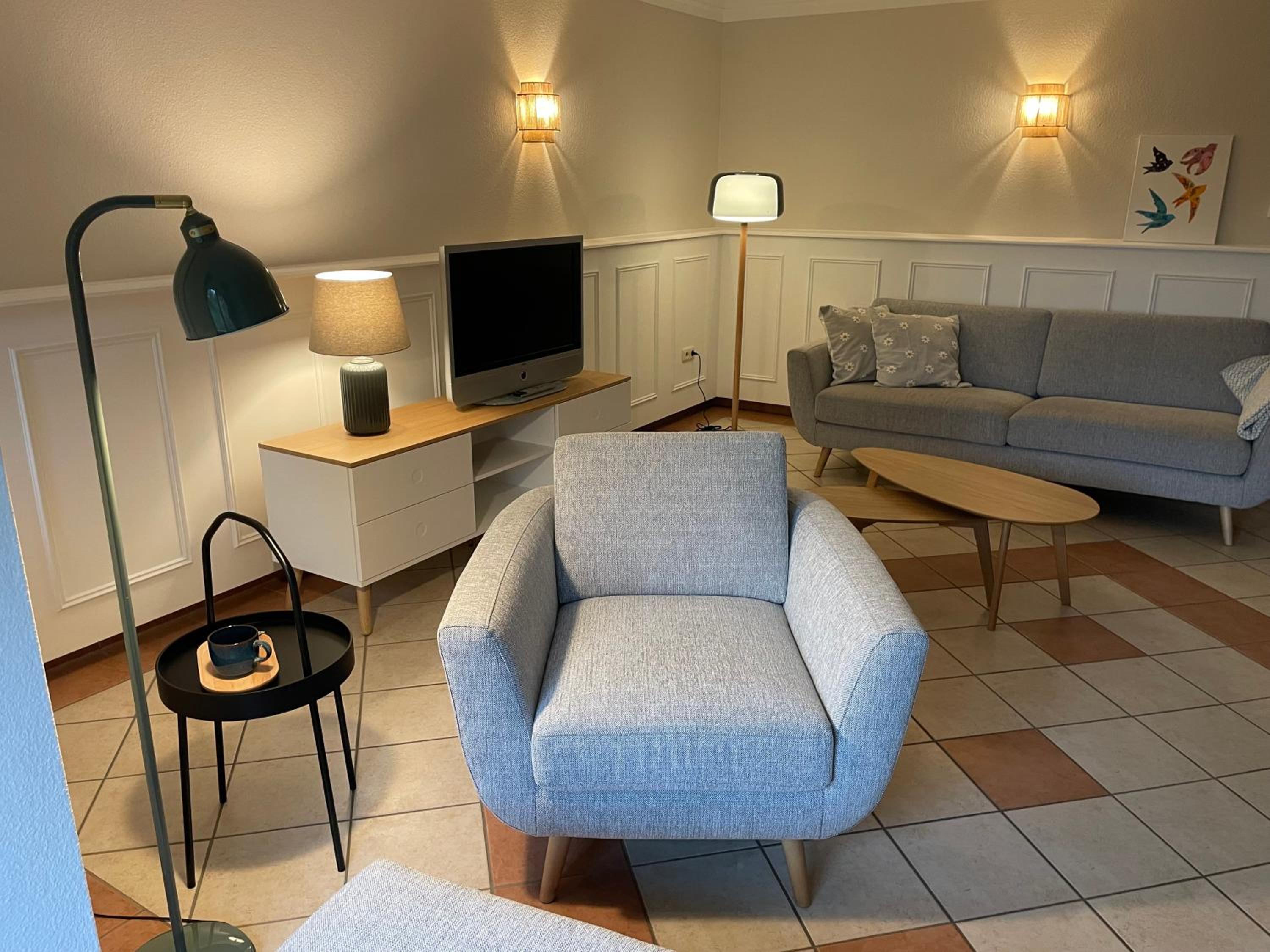 Villa Daries - Ferienwohnung mit eigenem Müritzstrand