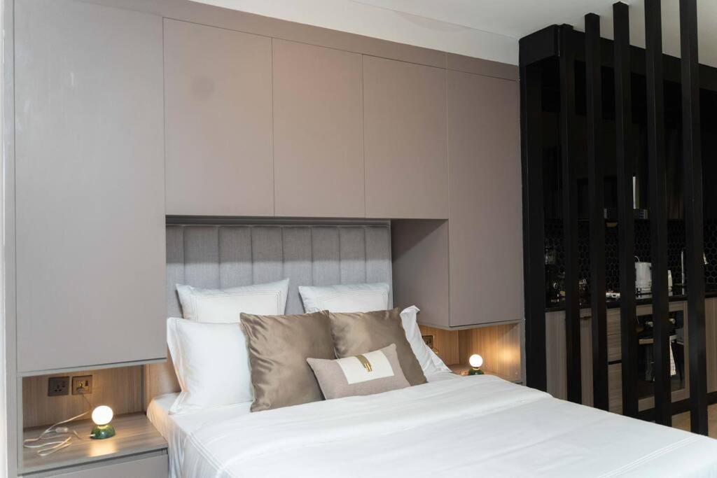 Escada Blessings luxurious 1 bed