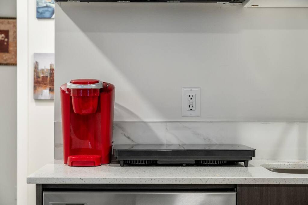 Perfect Stay 2 Bedroom Basement Suite