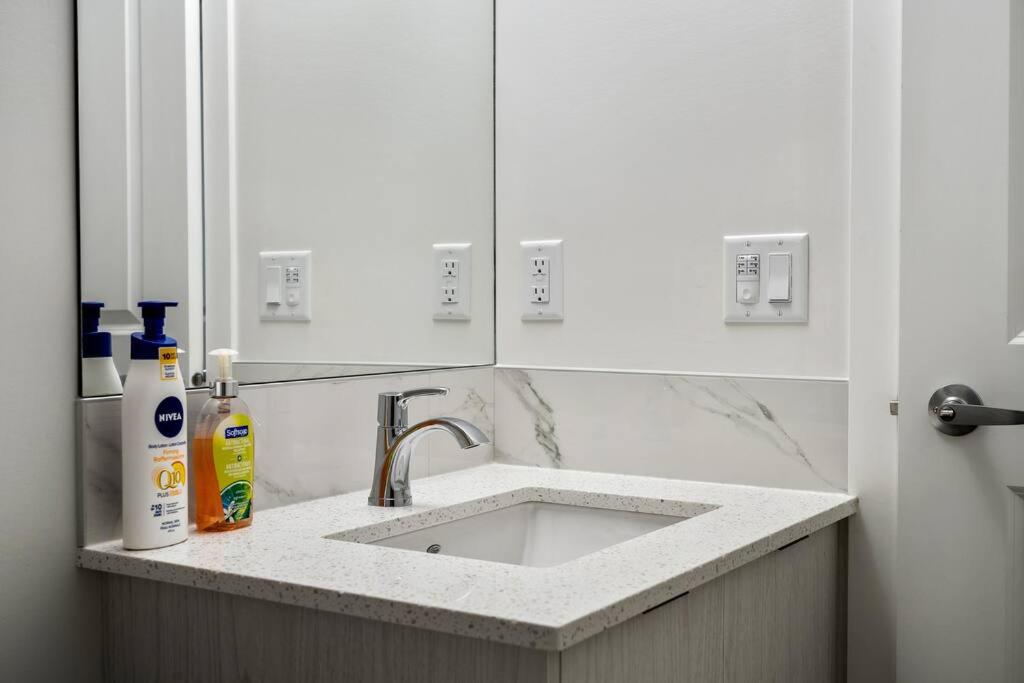Perfect Stay 2 Bedroom Basement Suite