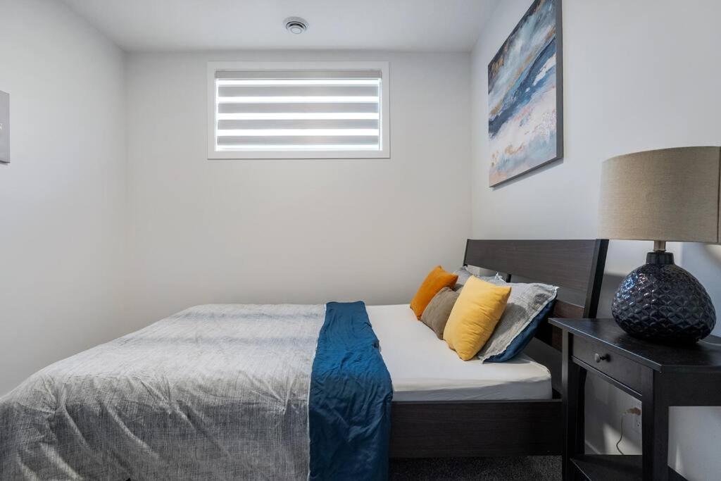 Perfect Stay 2 Bedroom Basement Suite