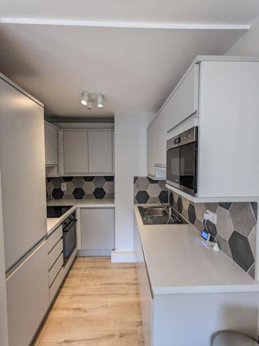 Dublin Centre Stay next to Temple Bar 3 Bed Apt