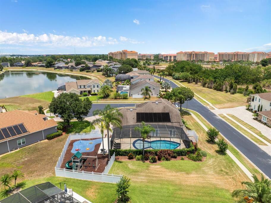 South Facing Pool Hot Tub Themed Rooms Home Theater Swingset Splash Pad BBQ