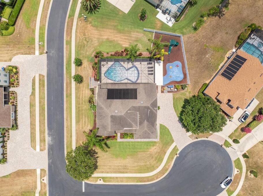 South Facing Pool Hot Tub Themed Rooms Home Theater Swingset Splash Pad BBQ