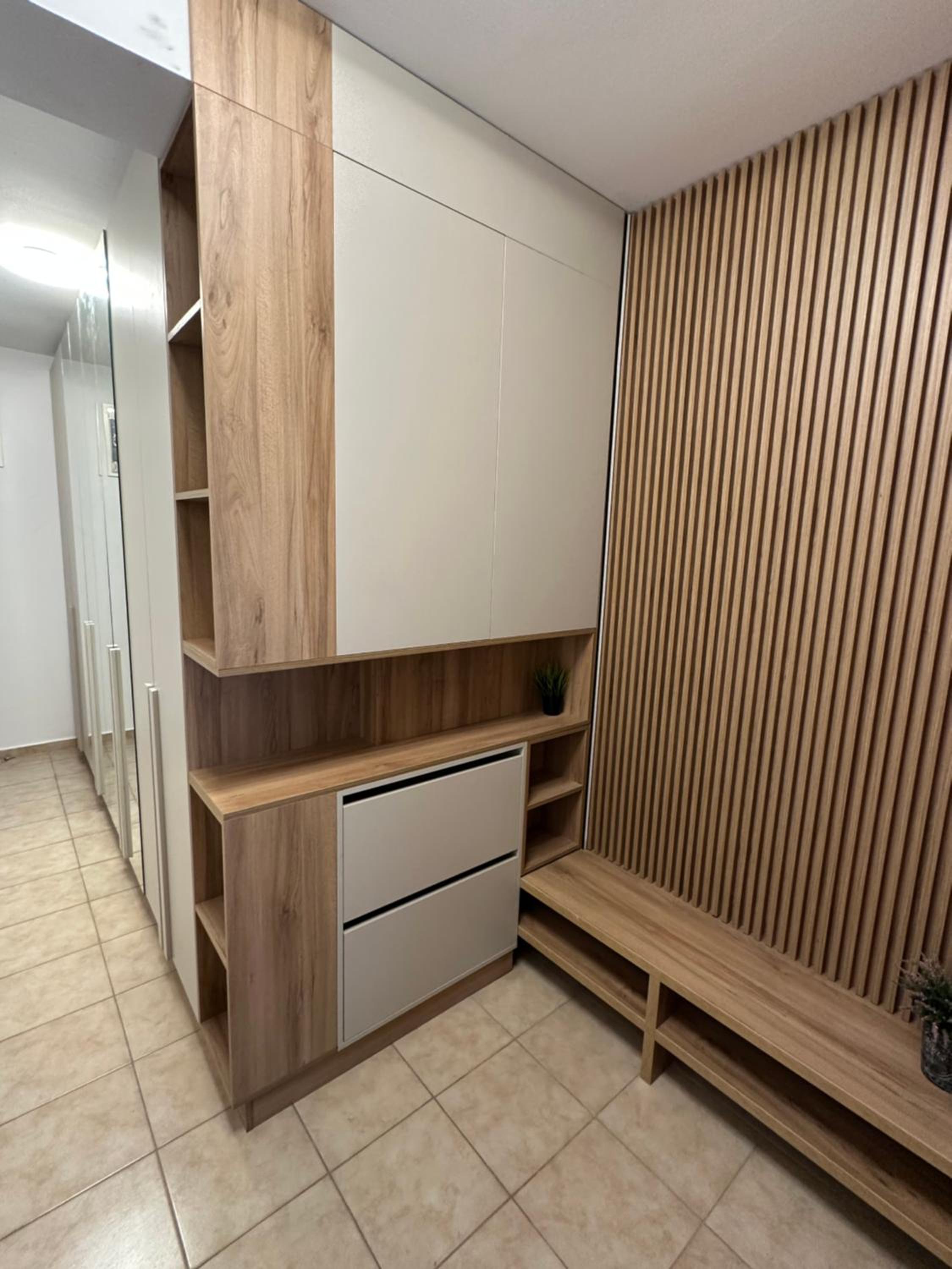 CENTRU UNIRII LUXURY VIP apartament cu TERASA exterioara amenaja si vedere panoramica Parcare subterana privata supravegheata video si doar cu rezervare in view 5