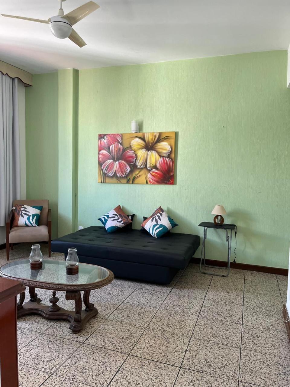 Confortavel com vista do Canal, tudo a pé