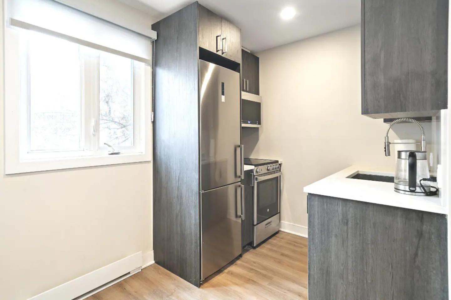 Fancy 3 BDR in Heart of Plateau B