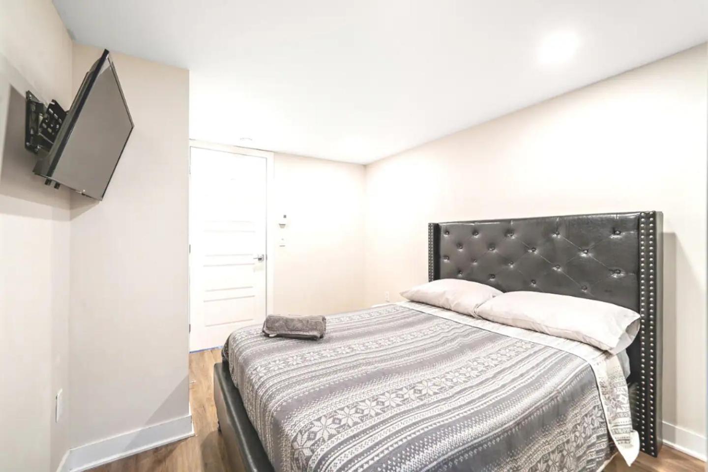 Fancy 3 BDR in Heart of Plateau B