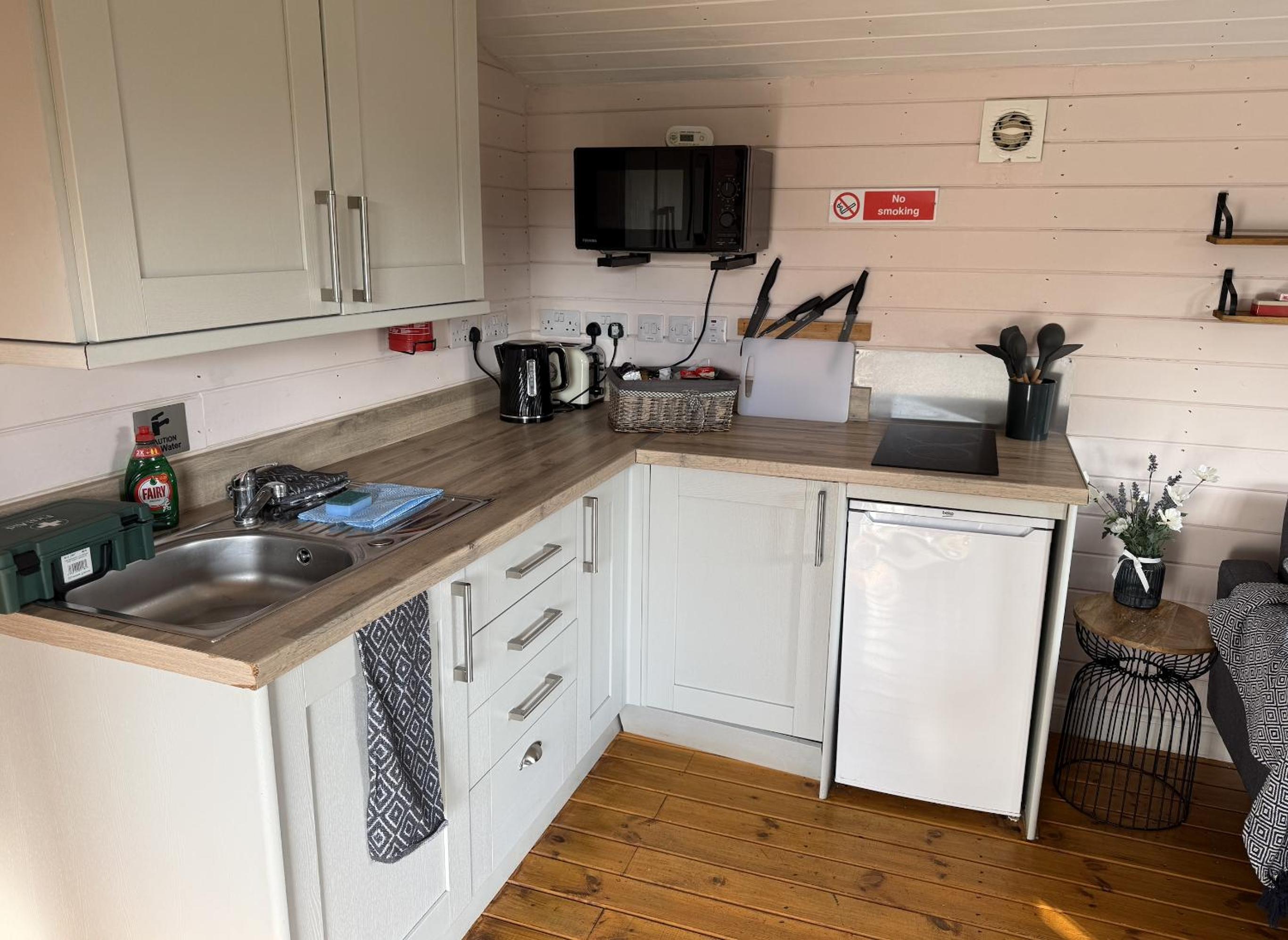 Stroud Vacations - Cherry Tree Glamping - Property Image 12