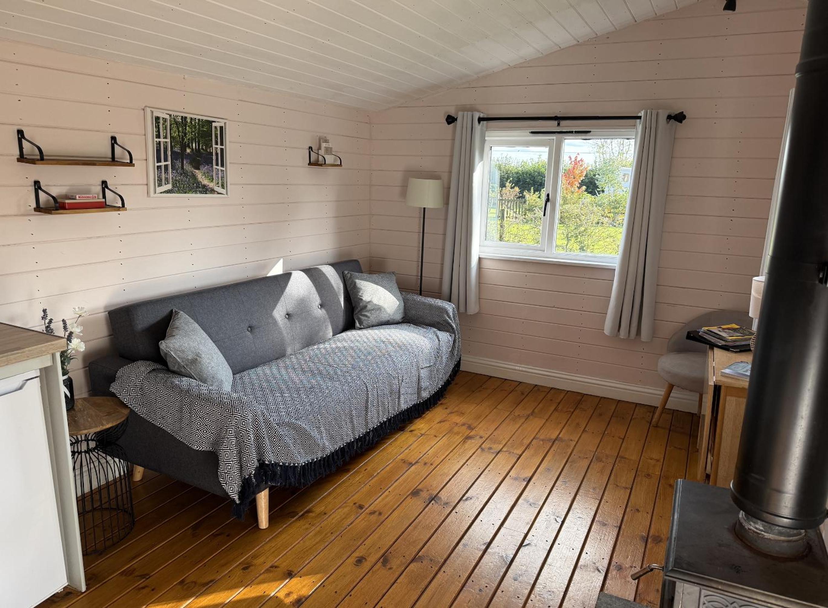 Stroud Vacations - Cherry Tree Glamping - Property Image 11