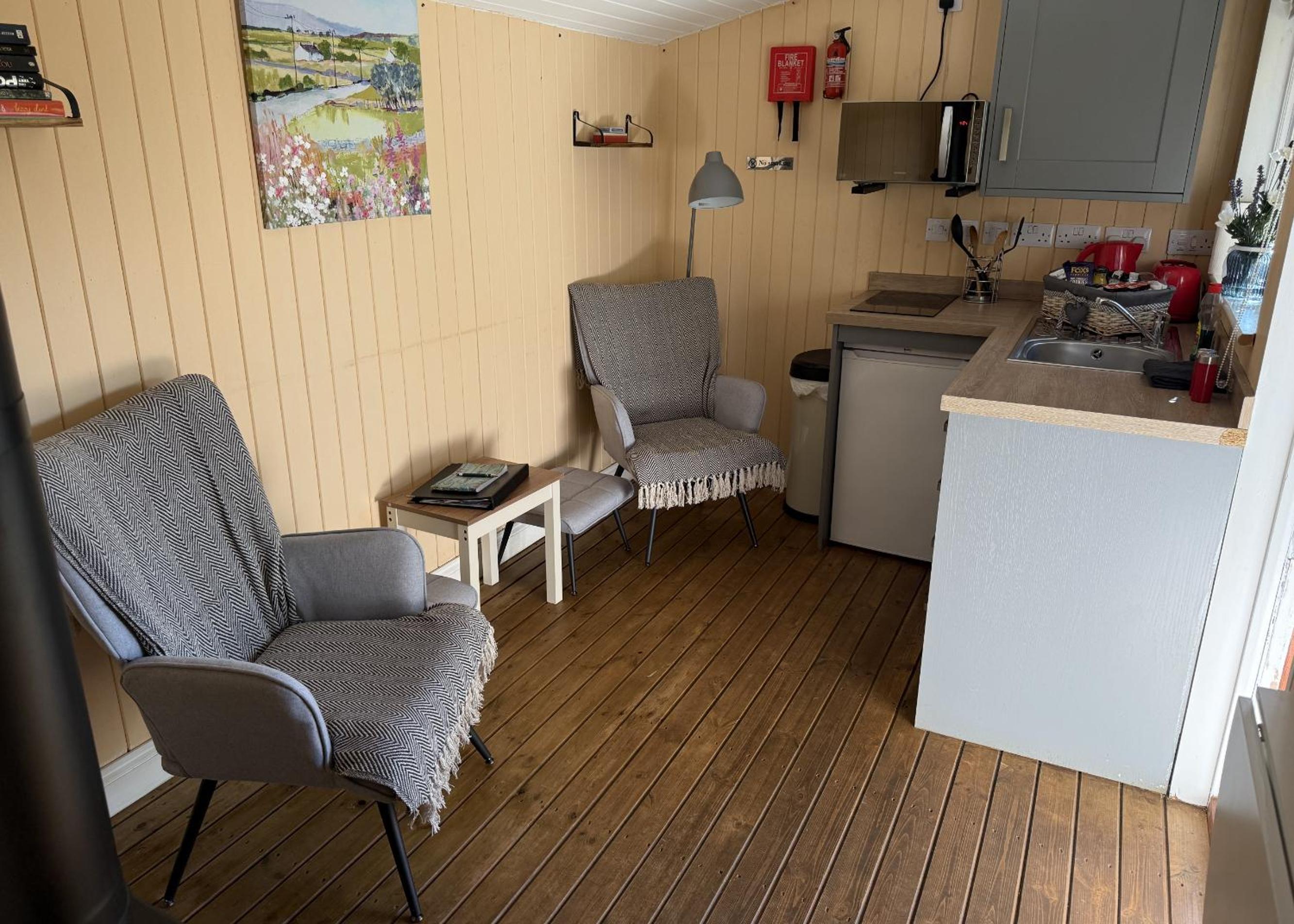 Stroud Vacations - Cherry Tree Glamping - Property Image 15