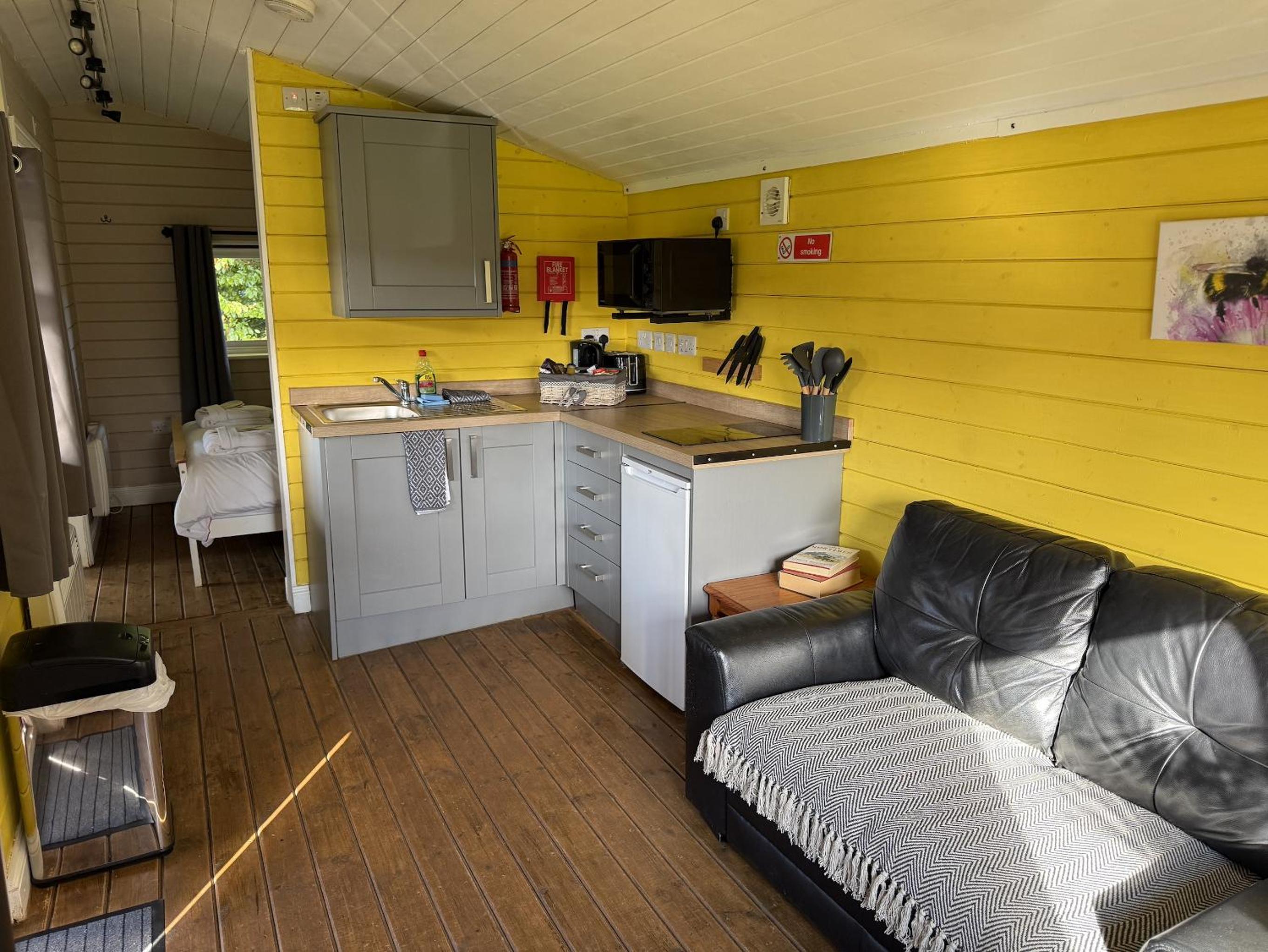 Stroud Vacations - Cherry Tree Glamping - Property Image 25