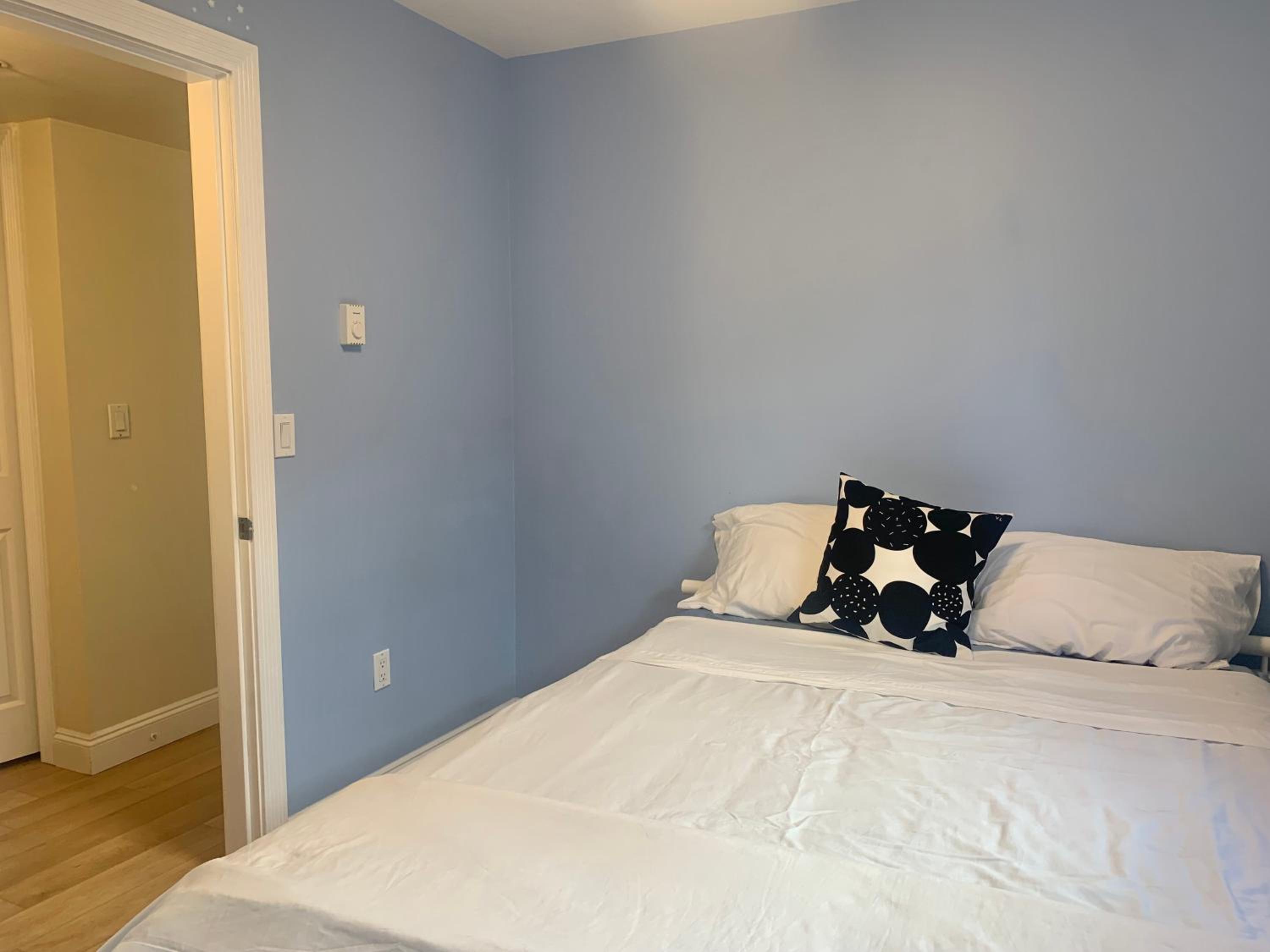 Entire 1Bed 1Bath Suite Coquitlam Centre