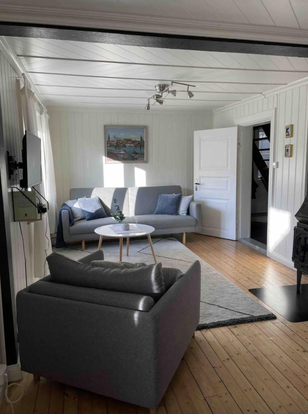 Idyllisk sørlandshus i Arendal sentrum - i vannkanten