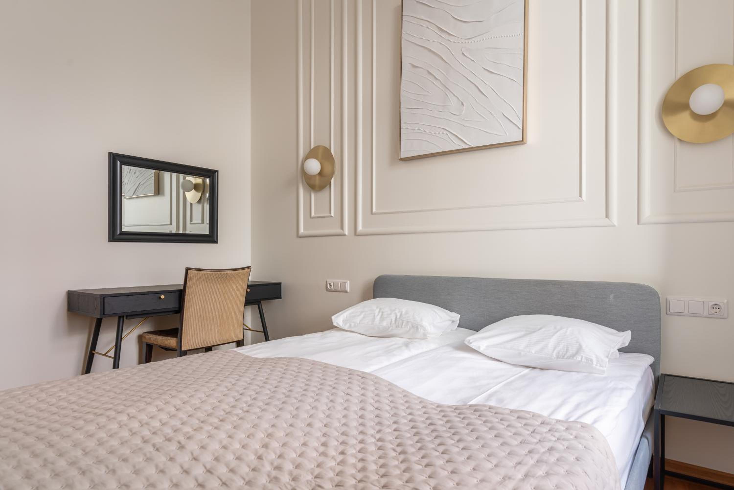 Photo 130