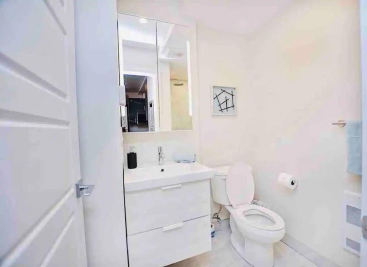 Elegant 3BDR in Heart Of Plateau 8B