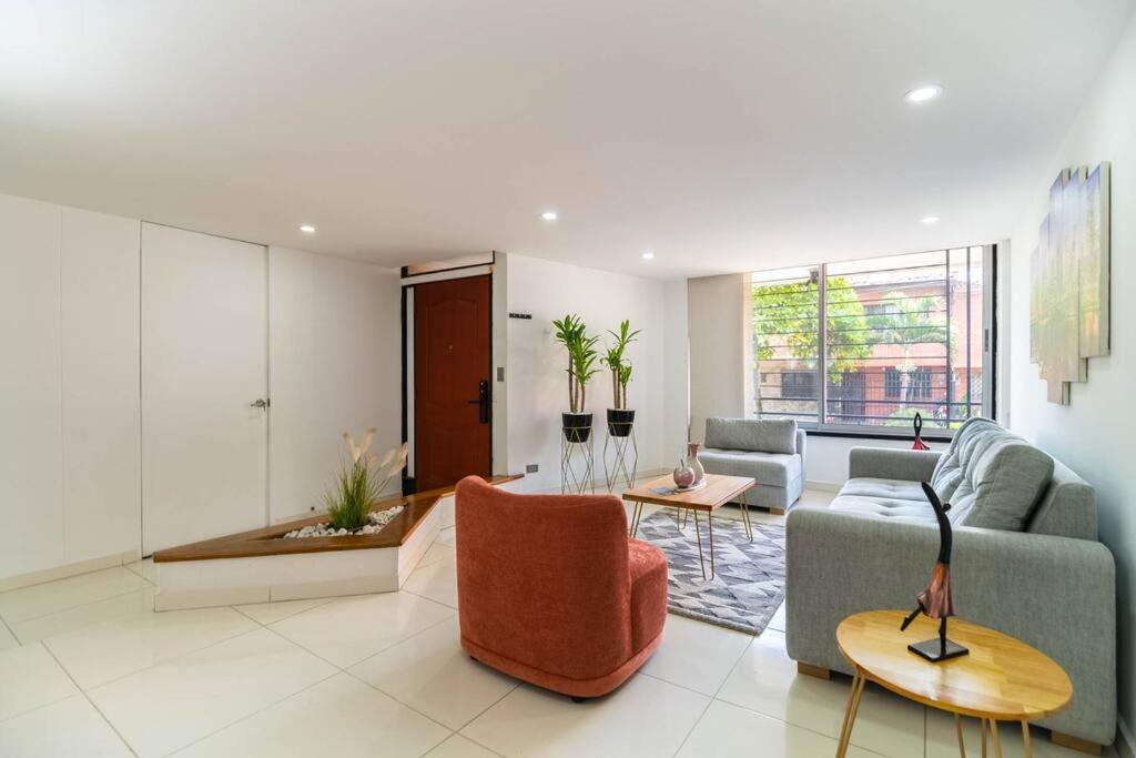 Huge Medellín Home