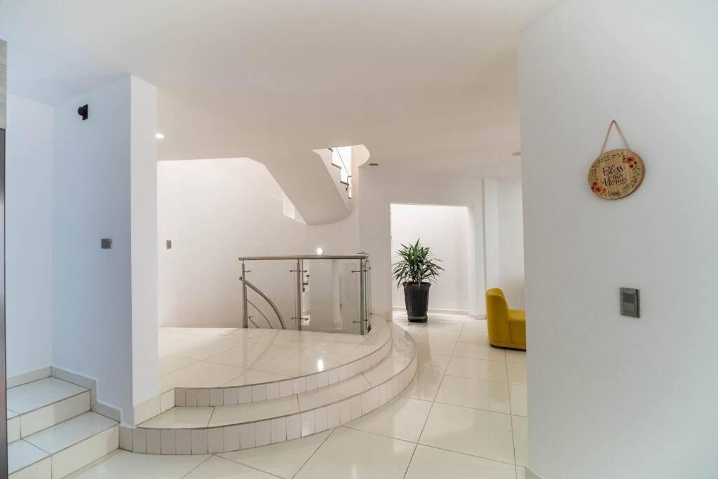 Huge Medellín Home