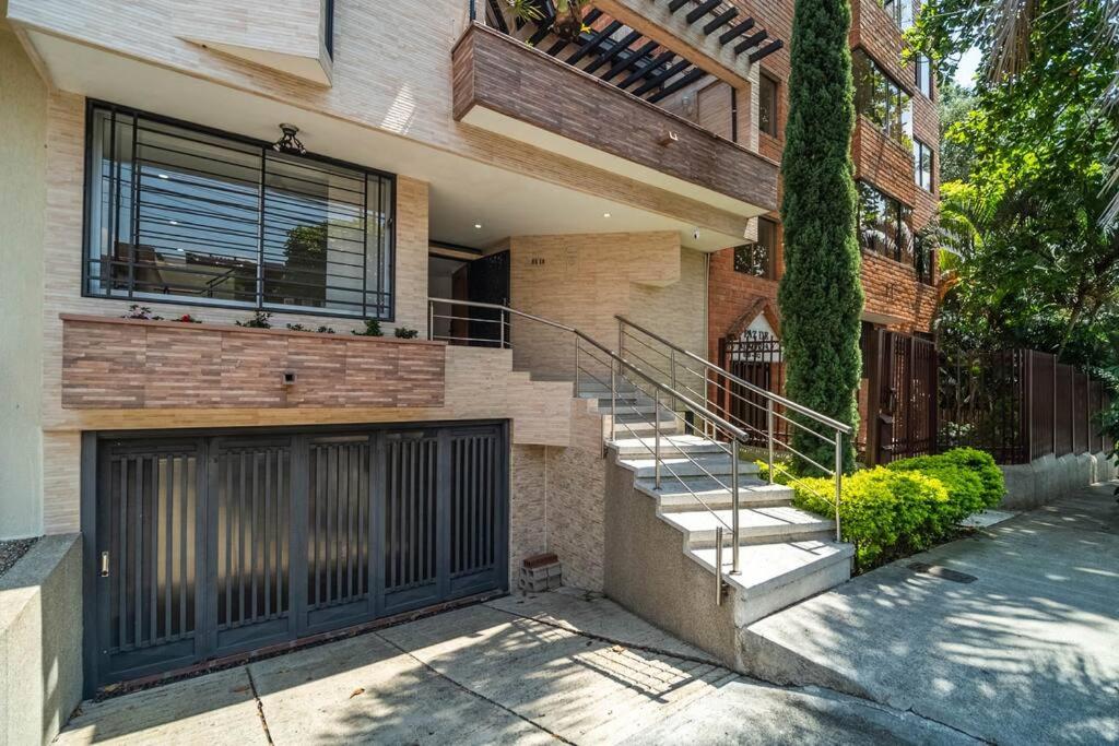 Huge Medellín Home