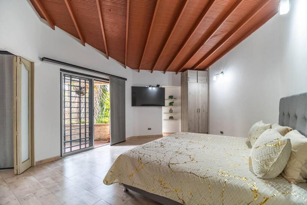 Huge Medellín Home