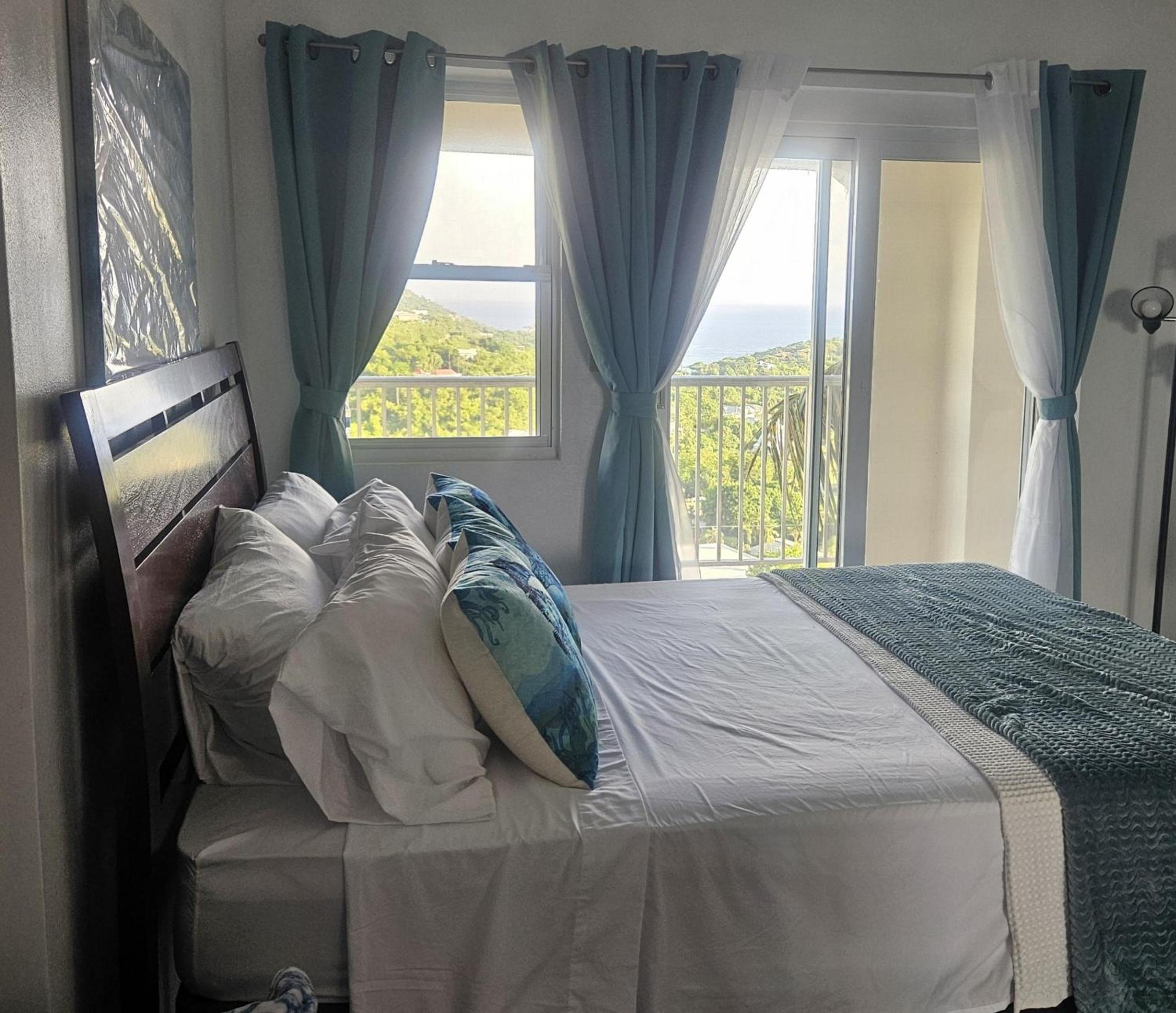 Bethany House - IMMACULATE OCEAN VIEWS Above the Westin Resort - Large Deck view 4