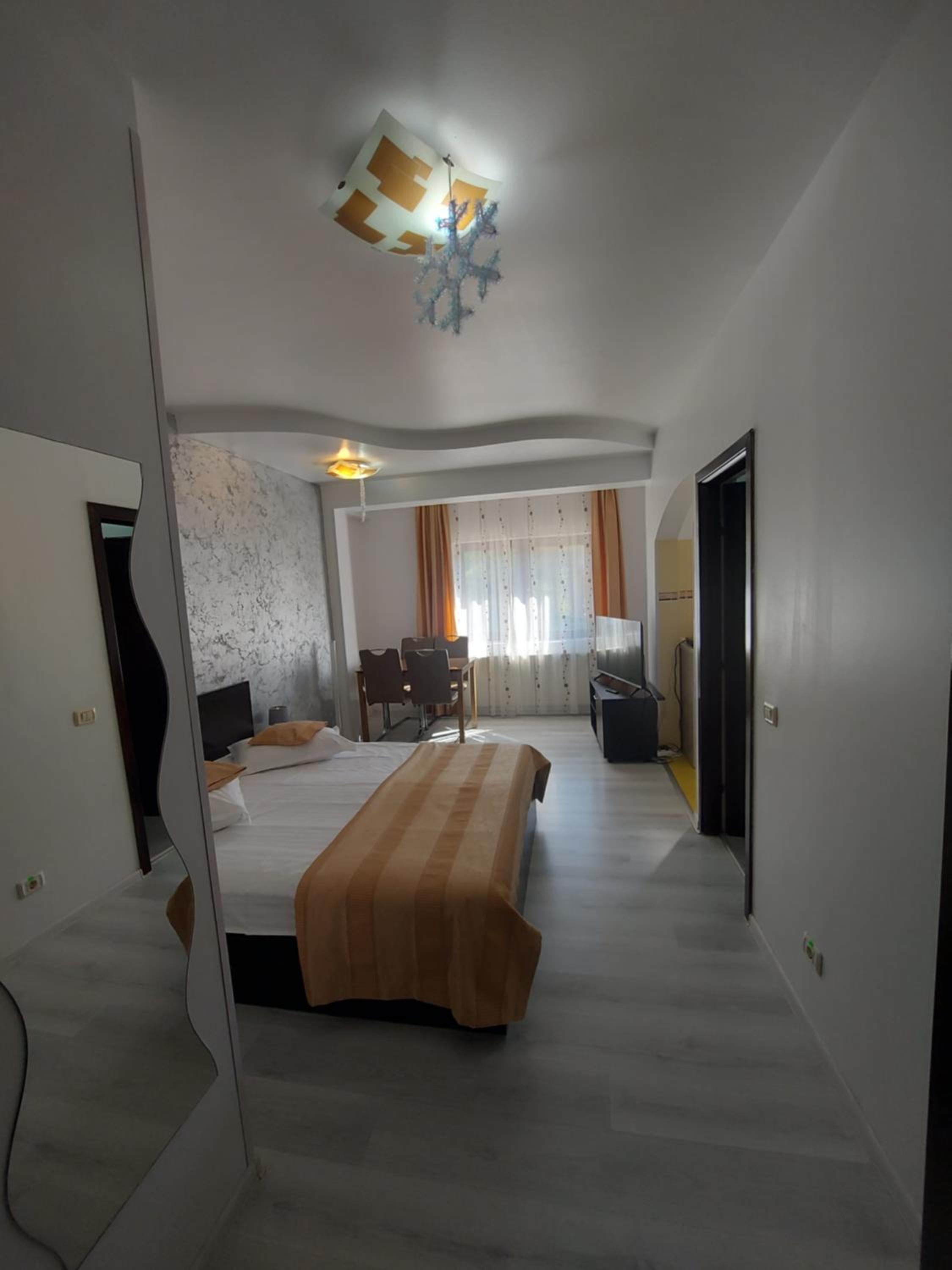 Apartament La Manastire view 3