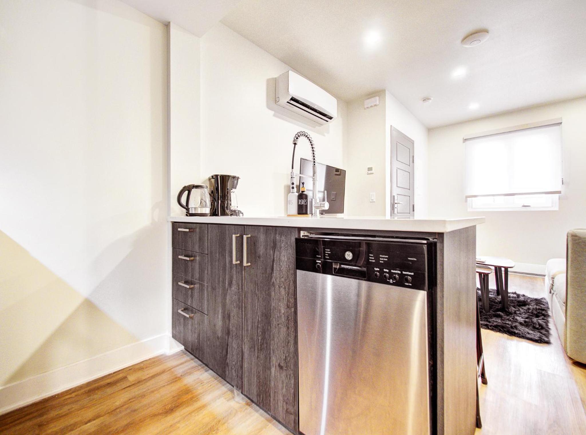 Amazing 1 BDR Heart Of Plateau A
