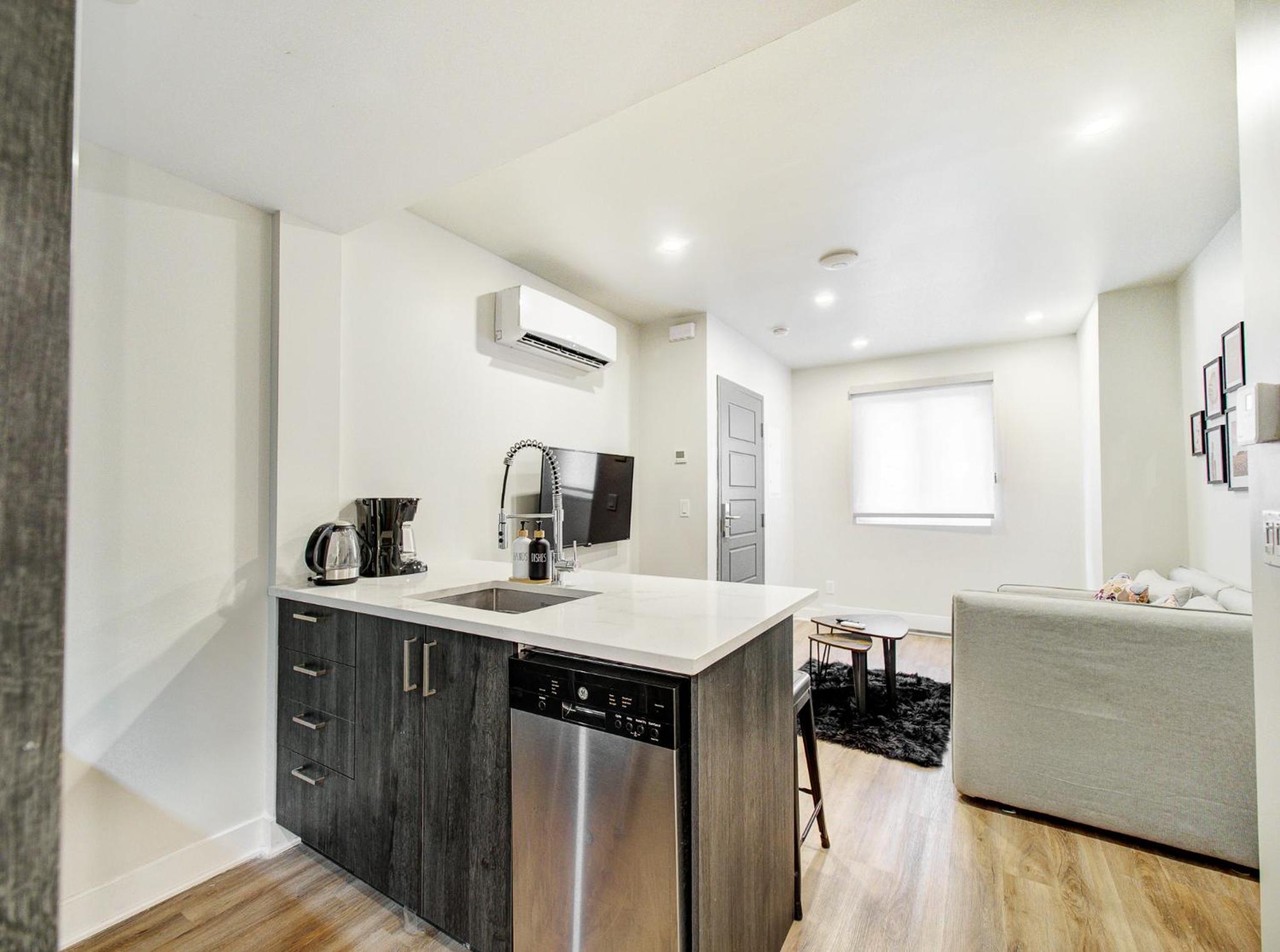 Amazing 1 BDR Heart Of Plateau A