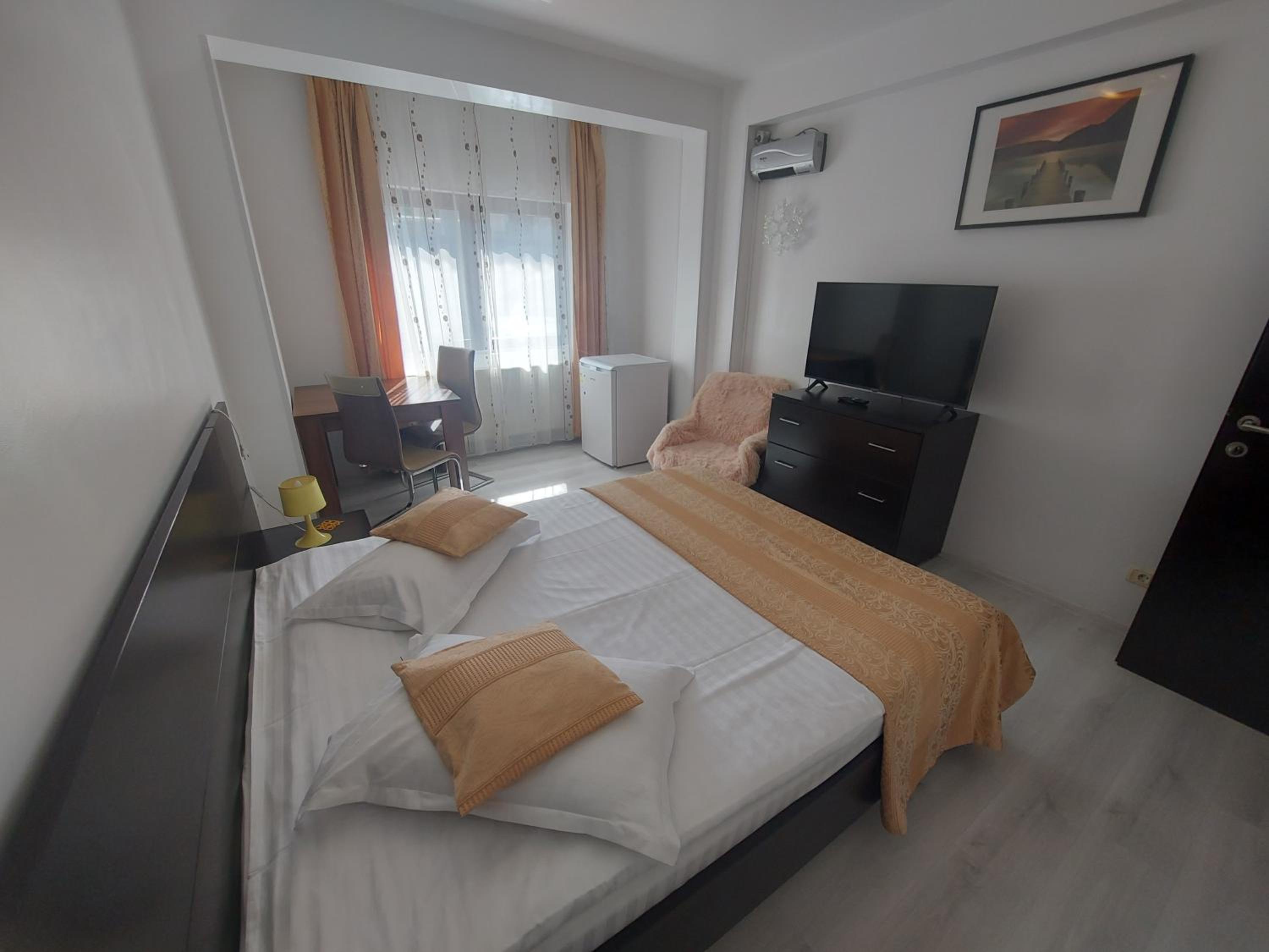 Apartament La Manastire view 4