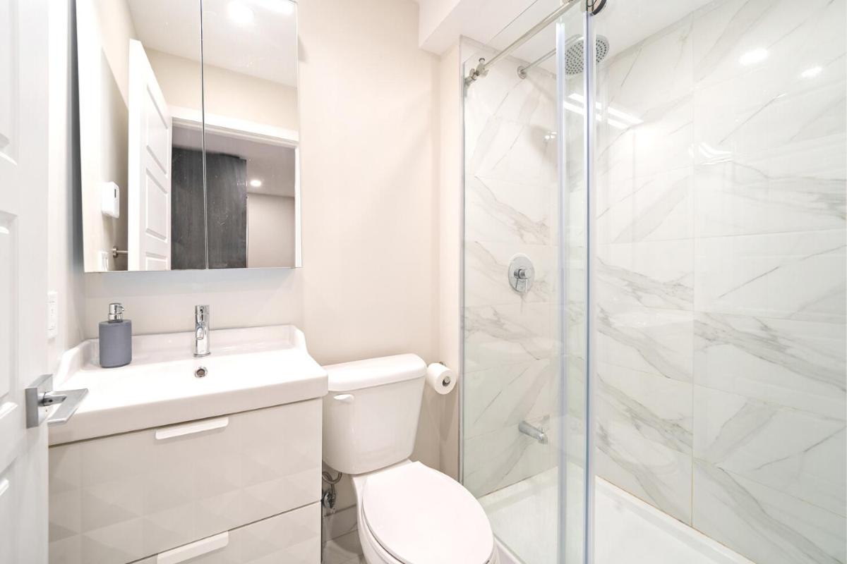 Elegant 1BDR in Heart Of Plateau B