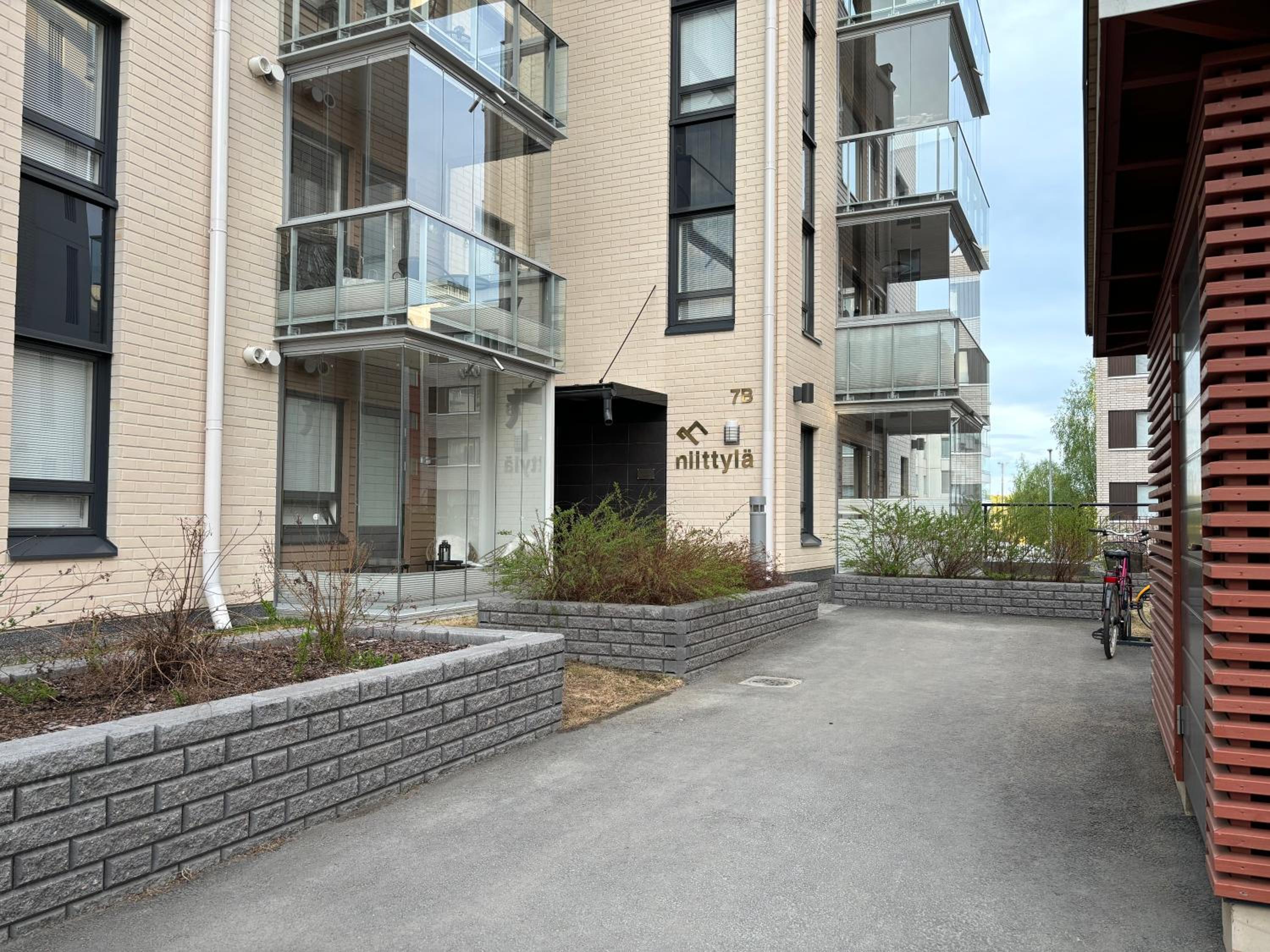 HILLA Serene Suite Central Aurora City 2BD Street Parking