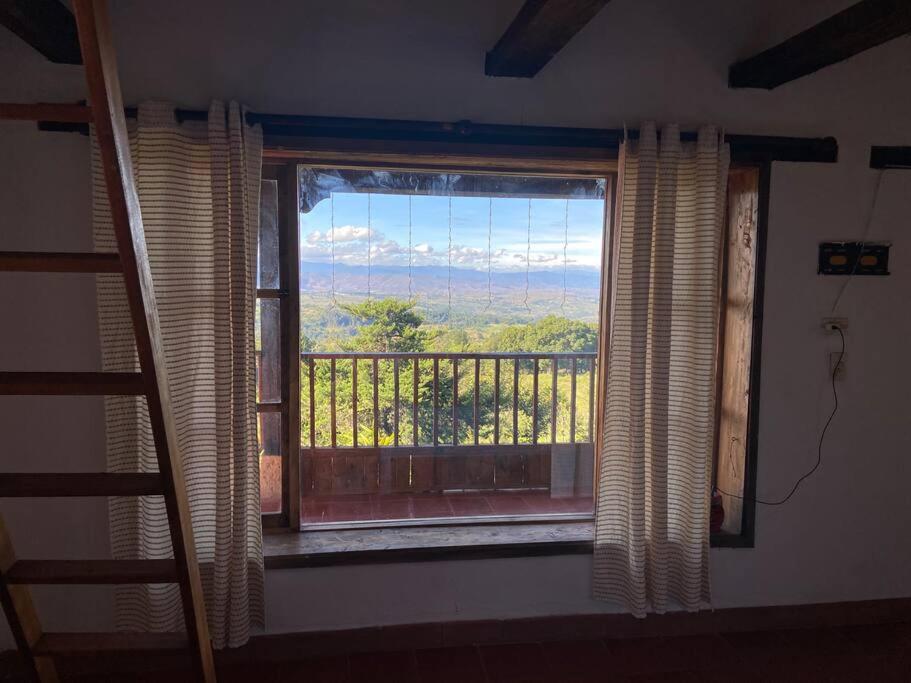 Casa de campo cerca a villa de Leyva