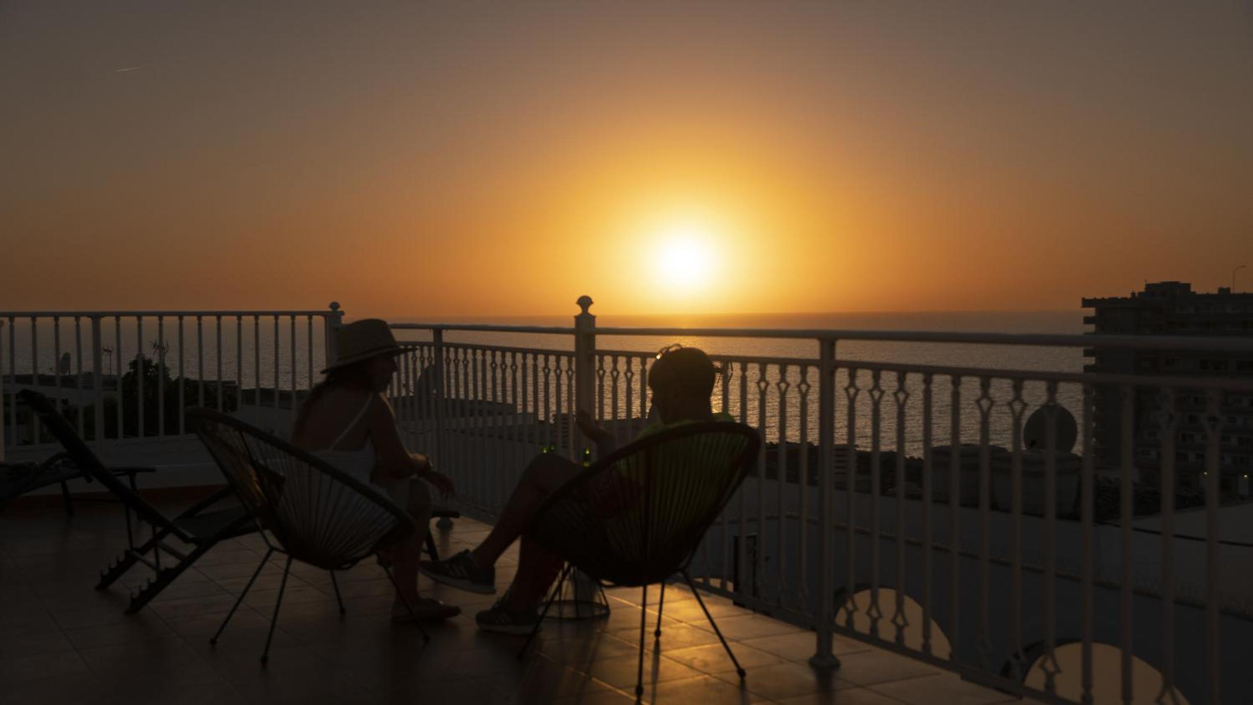 Sunset House los Caideros